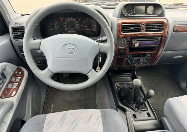 Toyota Land Cruiser cena 68500 przebieg: 205451, rok produkcji 2000 z Starachowice małe 781
